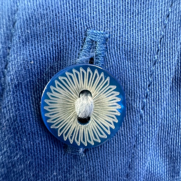 Robert Graham Size Large Blue Embroidered Button Shirt Flip Cuff - Picture 6 of 12